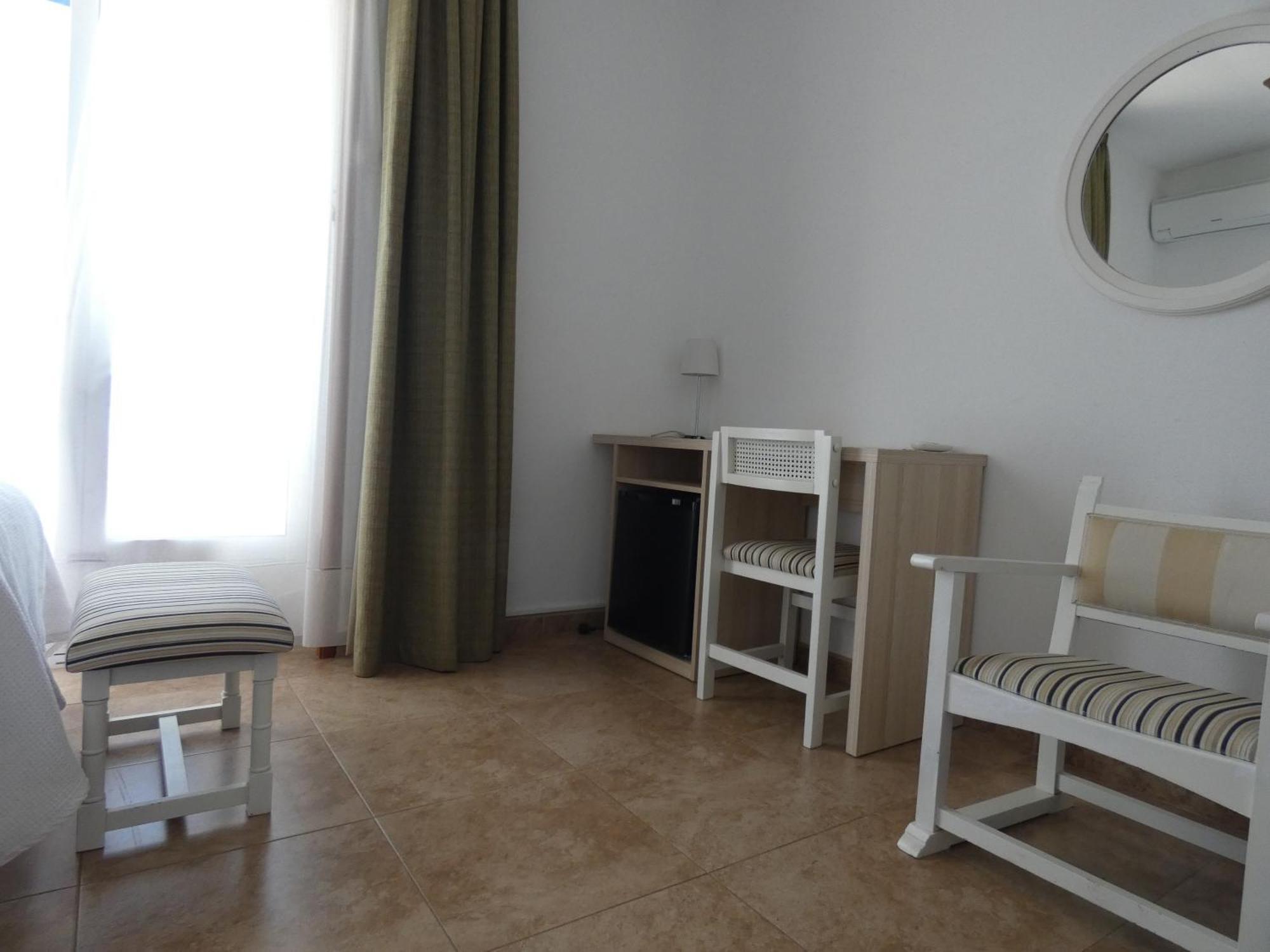 Hostal Port Fornells (Adults Only) Zewnętrze zdjęcie